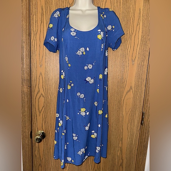 Women’s Old Navy Spring Floral Flowing Bright Dress Size Medium - Picture 1 of 11